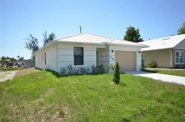 $319,000 | 2188 Barker Boulevard, Fort Myers, FL 33916
