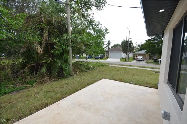 $319,000 | 2188 Barker Boulevard, Fort Myers, FL 33916