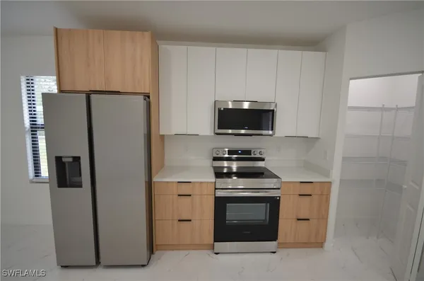 $329,500 | 2188 Barker Boulevard, Fort Myers, FL 33916