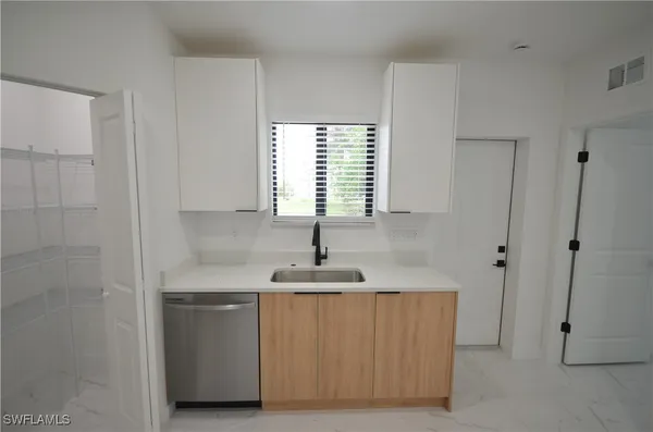 $329,500 | 2188 Barker Boulevard, Fort Myers, FL 33916