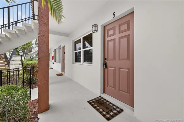 $190,000 | 2600 South Kanner Highway, Unit A5, Stuart, FL 34994