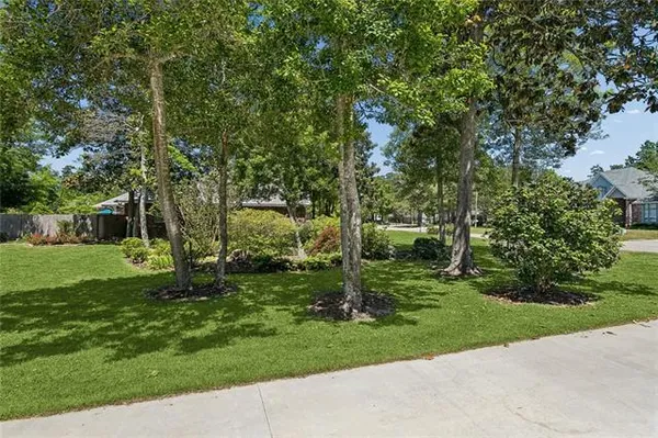 $615,000 | 106 Cherry Creek Drive, Mandeville, LA 70448