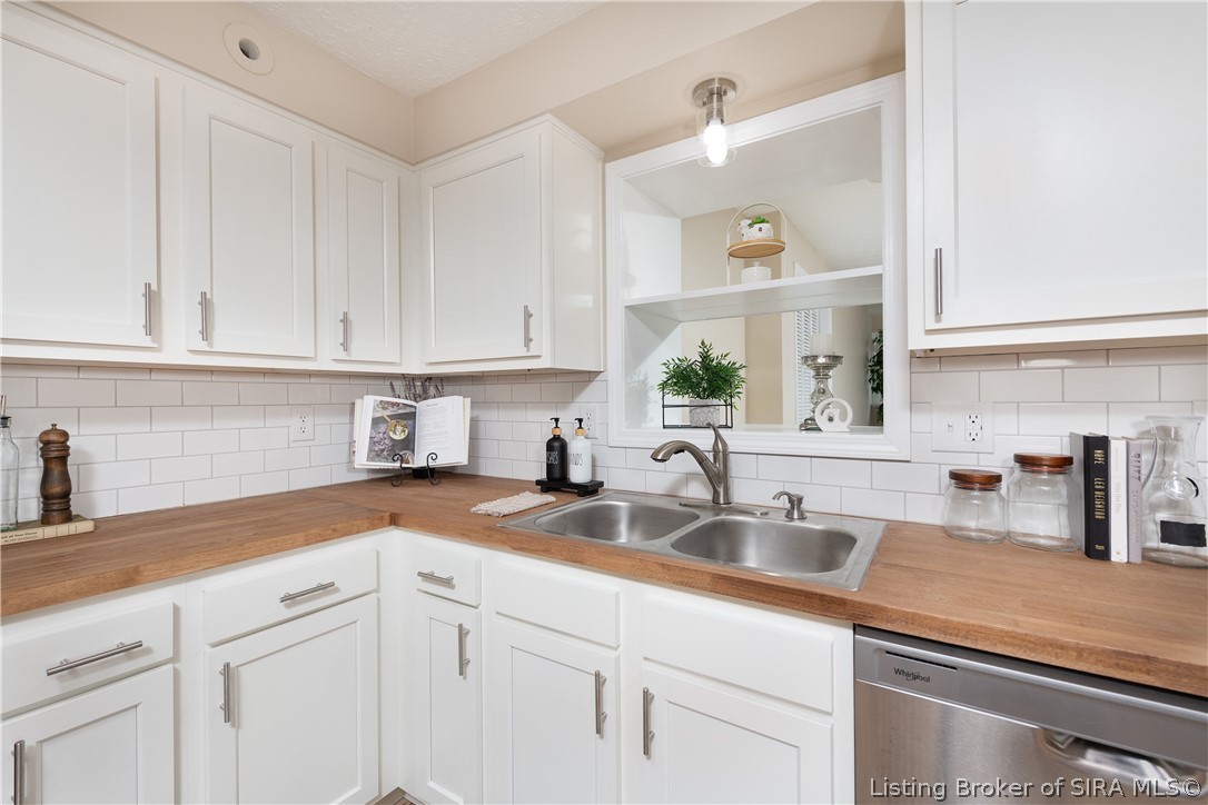 3074 Alonzo Smith Road Georgetown, IN 47122 - Photo 7 of 27