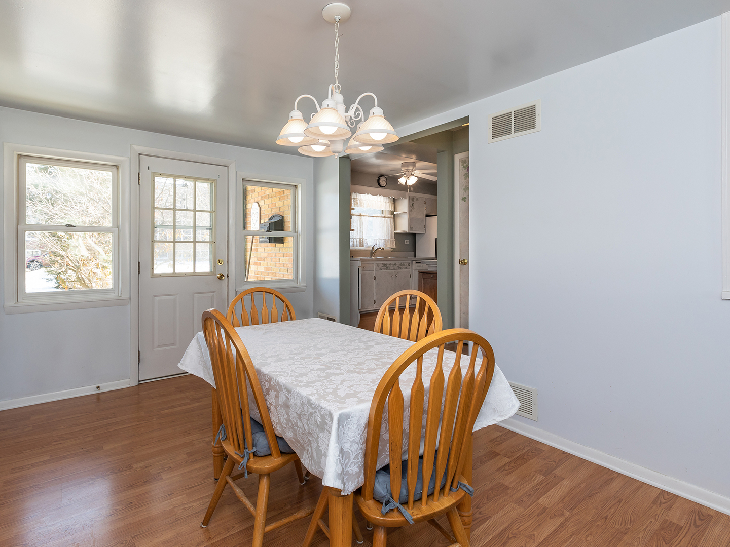S264 Church Street Winfield, IL 60190 - Photo 6 of 17