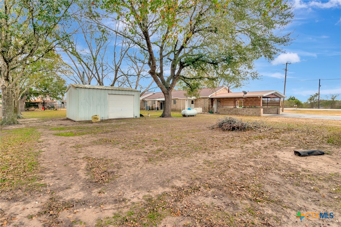 1840 Loop 522 Ganado, TX 77962 - Photo 39 of 48 a house view with a yard