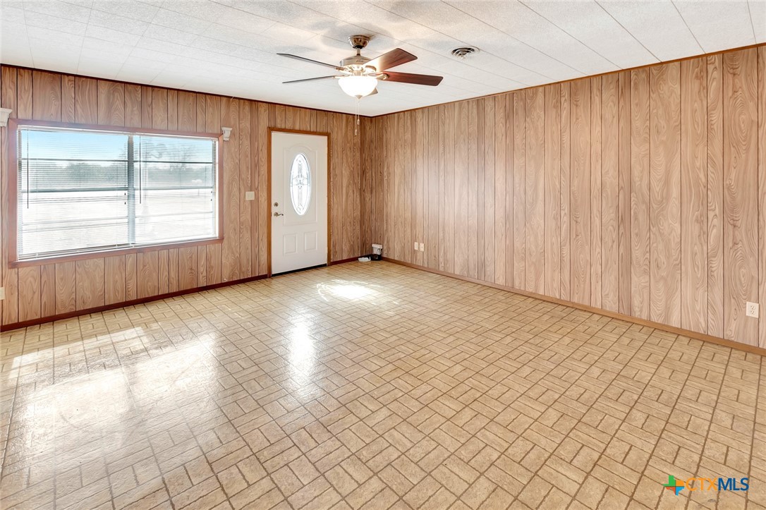 1840 Loop 522 Ganado, TX 77962 - Photo 10 of 48 an empty room with windows