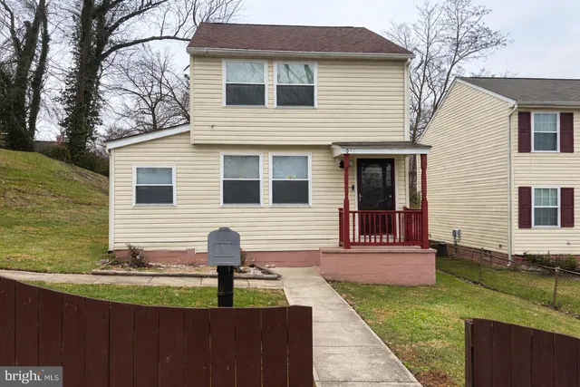 $360,000 | 815 Kayak Avenue, Capitol Heights, MD 20743