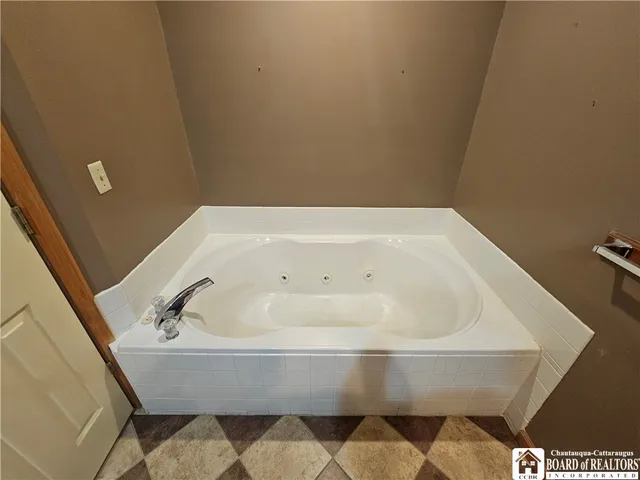 $348,000 | 158 Hawthorn Lane, Allegany, NY 14706