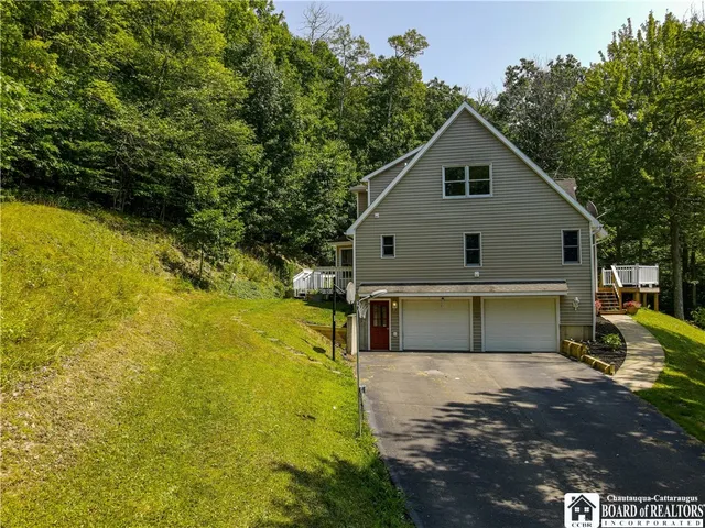 $348,000 | 158 Hawthorn Lane, Allegany, NY 14706