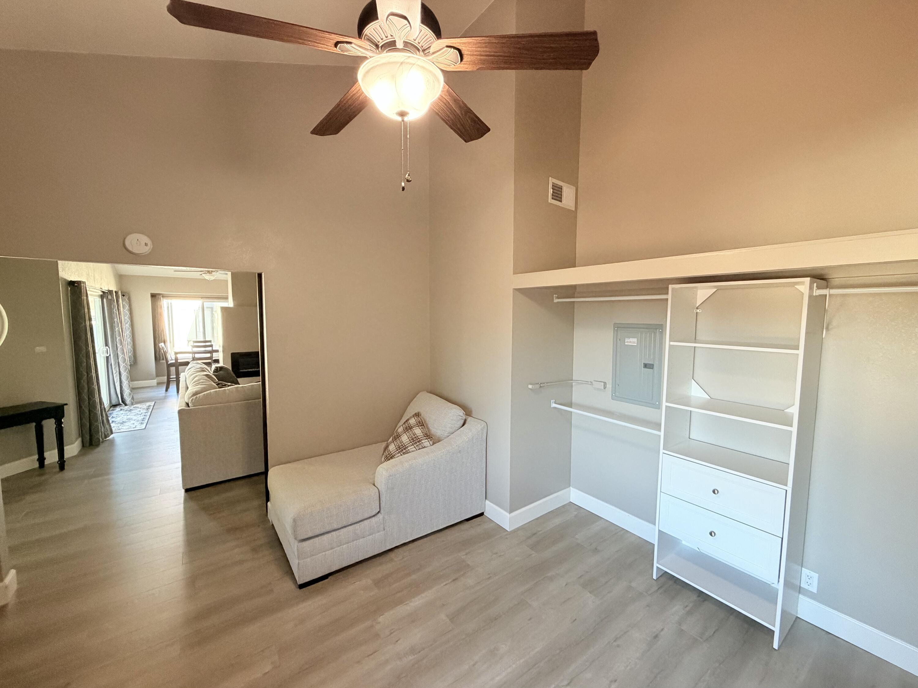 225 Ridgetop Drive, Unit 214 Redding, CA 96003 - Photo 17 of 22 Bedroom 2