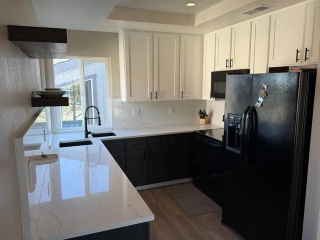 $249,000 | 225 Ridgetop Drive, Unit 214, Redding, CA 96003