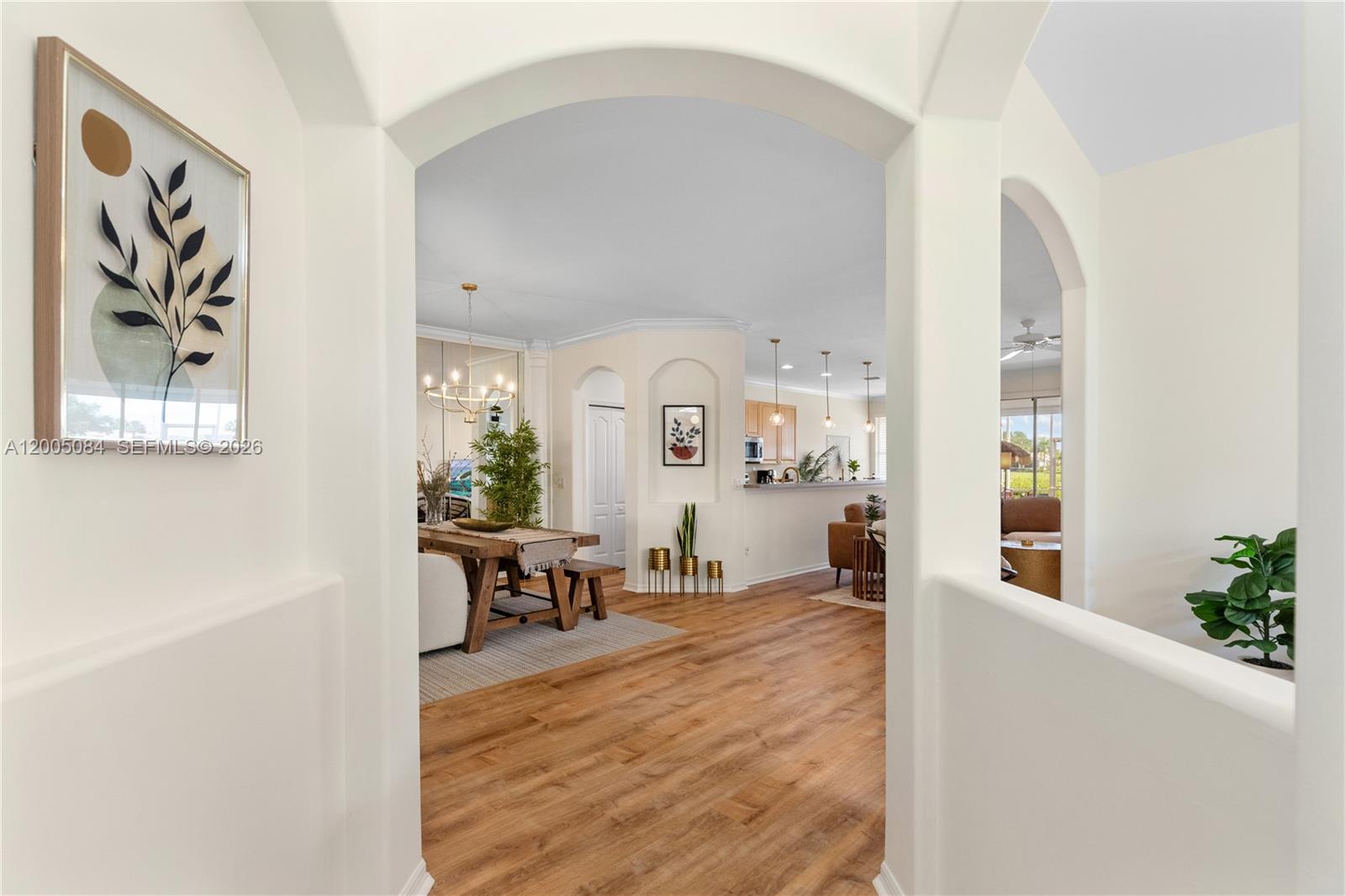 1896 Crestview Way Naples, FL 34119 - Photo 16 of 91 Gallery Image 16