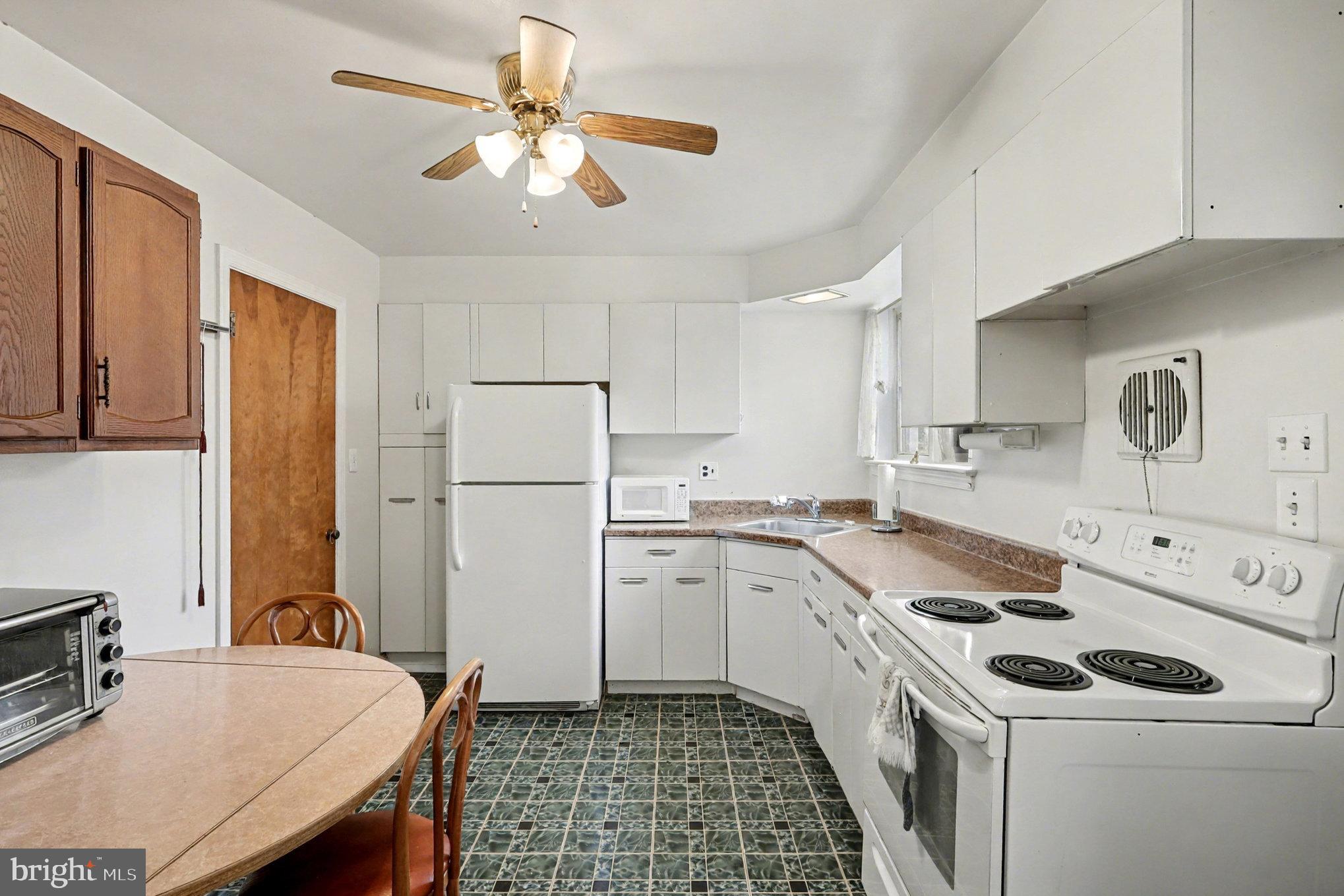 3704 Gull Road Temple Hills, MD 20748 - Photo 8 of 37 Main Level Kitchen
