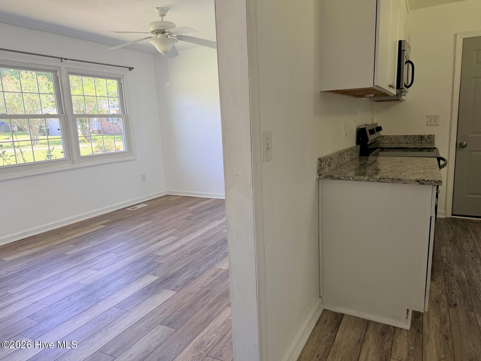 308 Sheffield Road Jacksonville, NC 28546 - Photo 5 of 22 AEC68FCB-4484-49E0-8B7E-9277A0ED8468