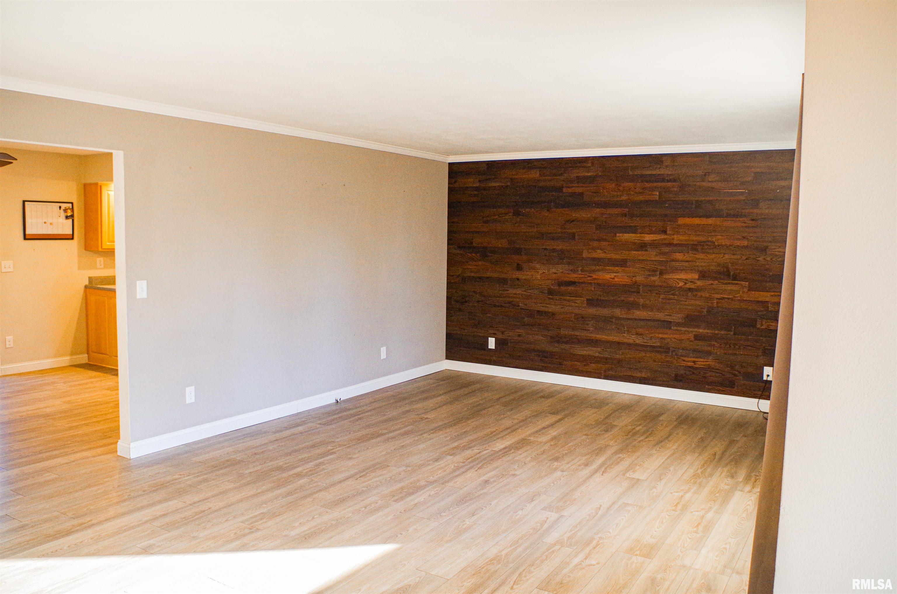 104 North Main Street Spaulding, IL 62561 - Photo 4 of 35