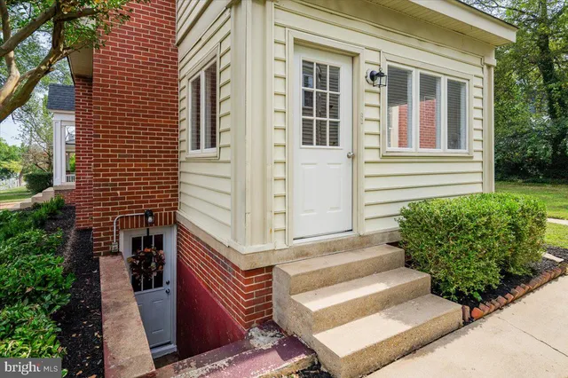 $800,000 | 918 William Street, Fredericksburg, VA 22401