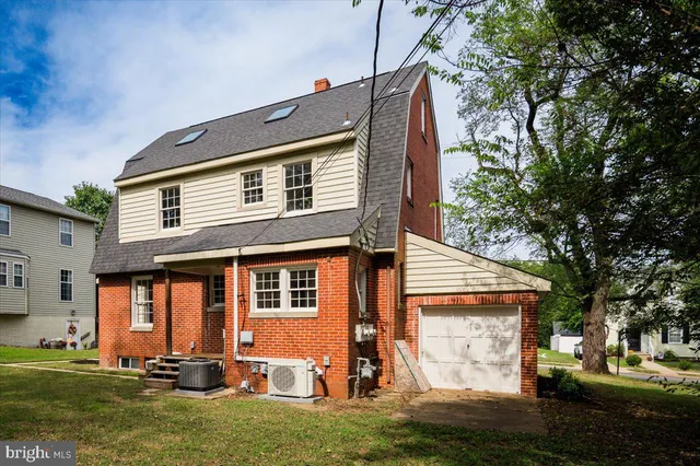 $800,000 | 918 William Street, Fredericksburg, VA 22401