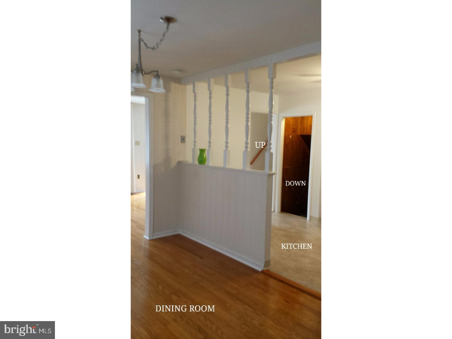 1233 Tulip Road Warminster, PA 18974 - Photo 5 of 25 Dining Room