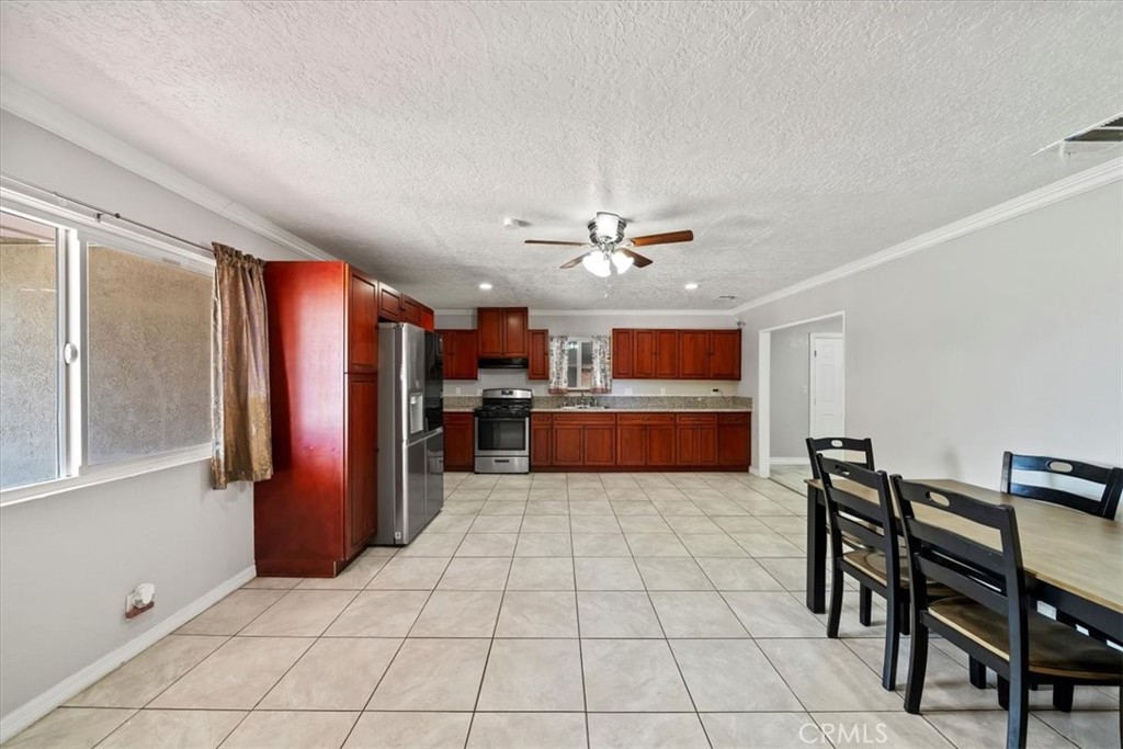 20548 Neuralia Road California City, CA 93505 - Photo 21 of 49