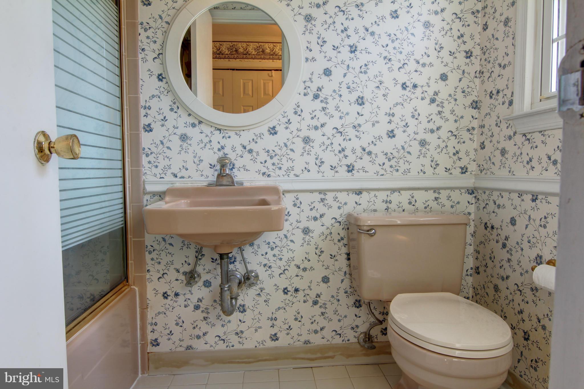 18410 Cabin Road Triangle, VA 22172 - Photo 16 of 28 Bath (Master)
