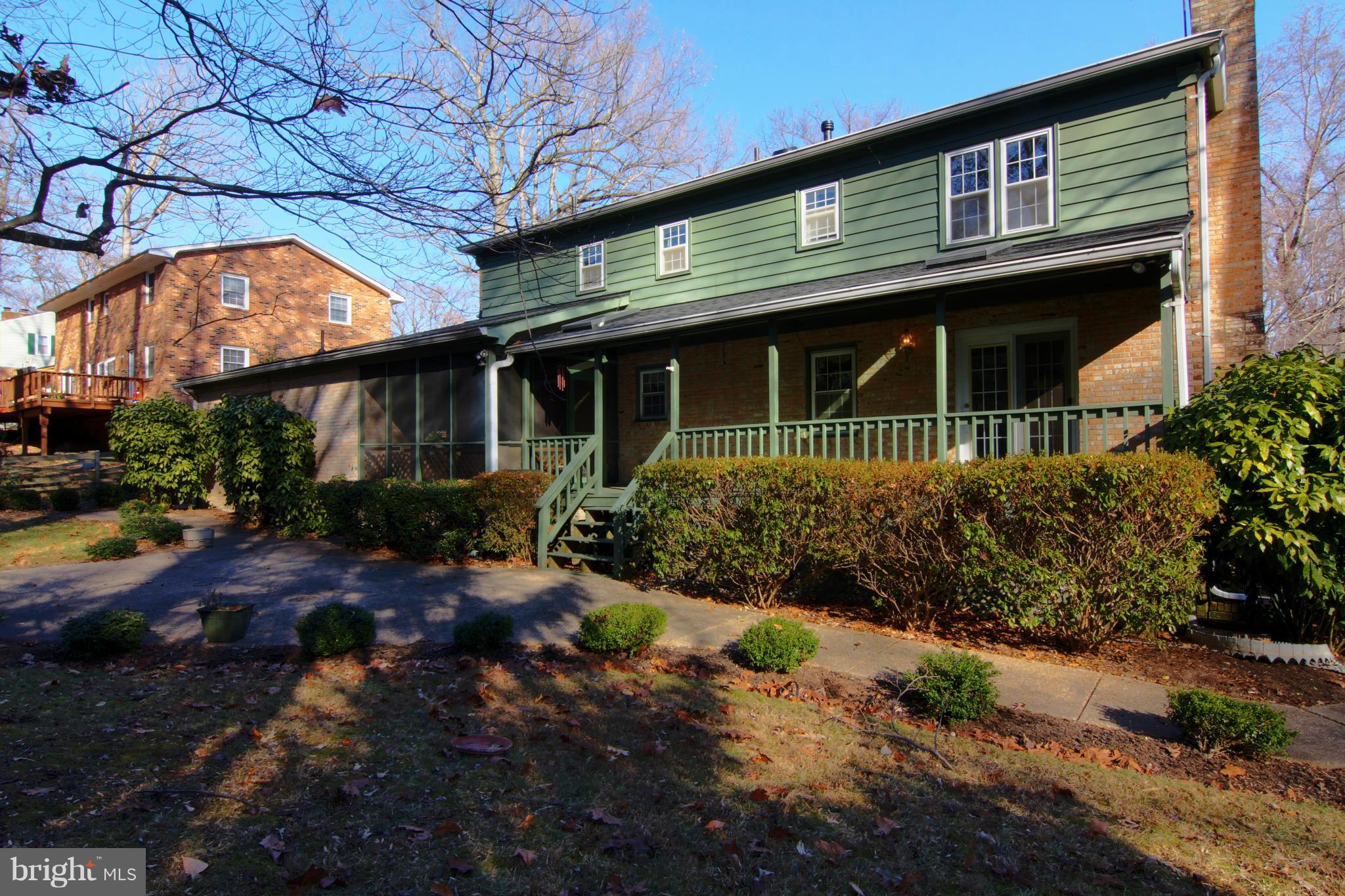 18410 Cabin Road Triangle, VA 22172 - Photo 25 of 28 Exterior (Rear)