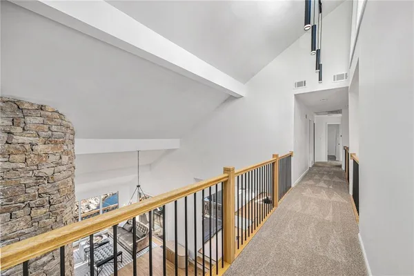 $799,990 | 224 Northwest Locust Street, Lee's Summit, MO 64064