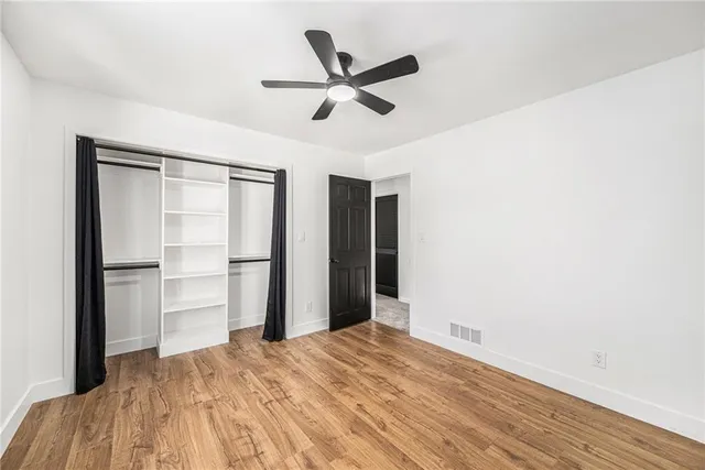 $839,000 | 224 Northwest Locust Street, Lee's Summit, MO 64064