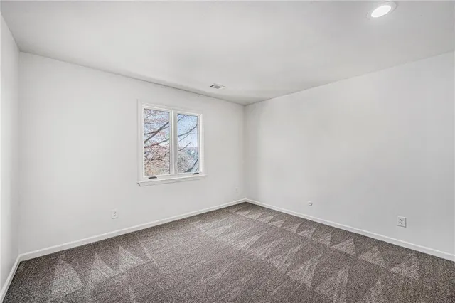 $839,000 | 224 Northwest Locust Street, Lee's Summit, MO 64064