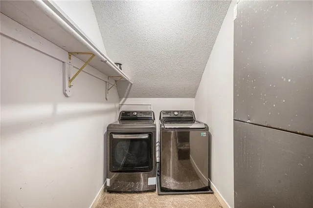 $839,000 | 224 Northwest Locust Street, Lee's Summit, MO 64064