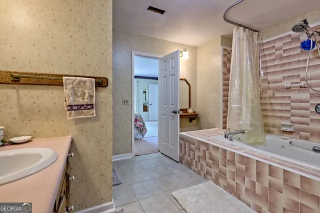 $799,000 | 70 Fairway Lane, Sky Valley, GA 30537