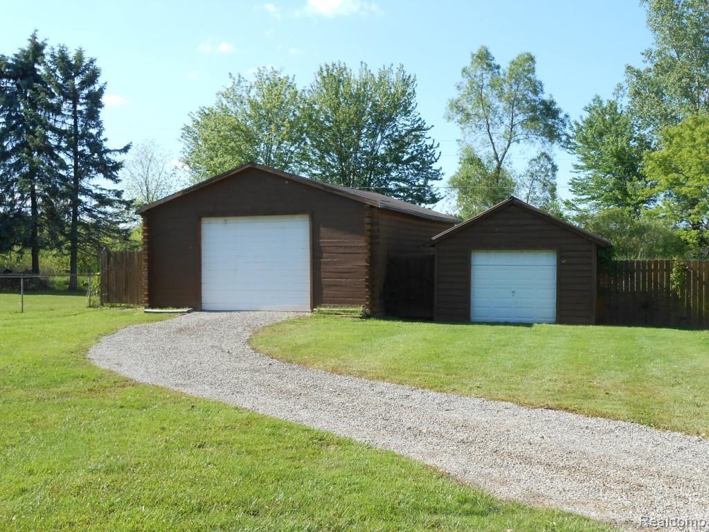 6879 Peck Road Lexington, MI 48450 - Photo 35 of 44 035.jpg