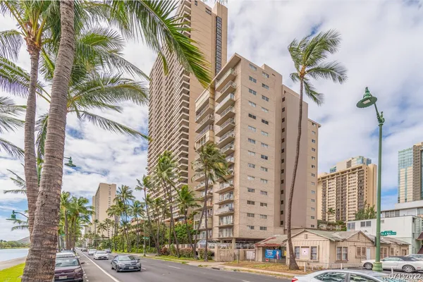$2,600 | 2115 Ala Wai Boulevard, Unit 1403, Honolulu, HI 96815