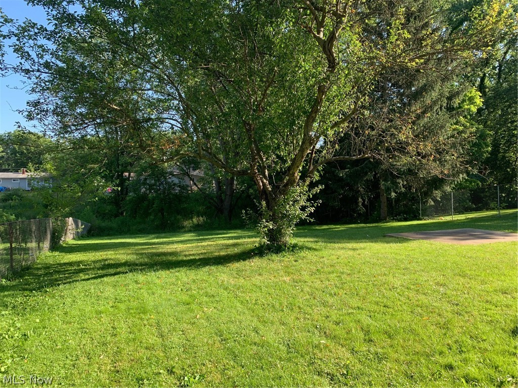 9312 Price Road Ravenna, OH 44266 - Photo 4 of 31