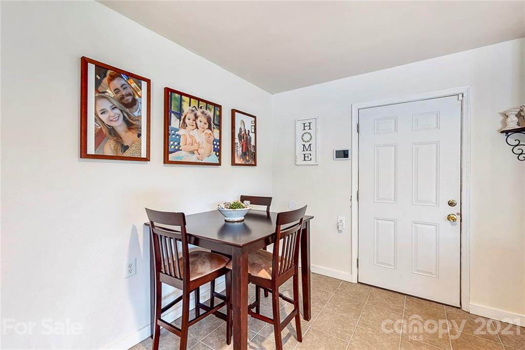 612 Ginger Cake Road Lancaster, SC 29720 - Photo 13 of 35 a view of a dining room with furniture