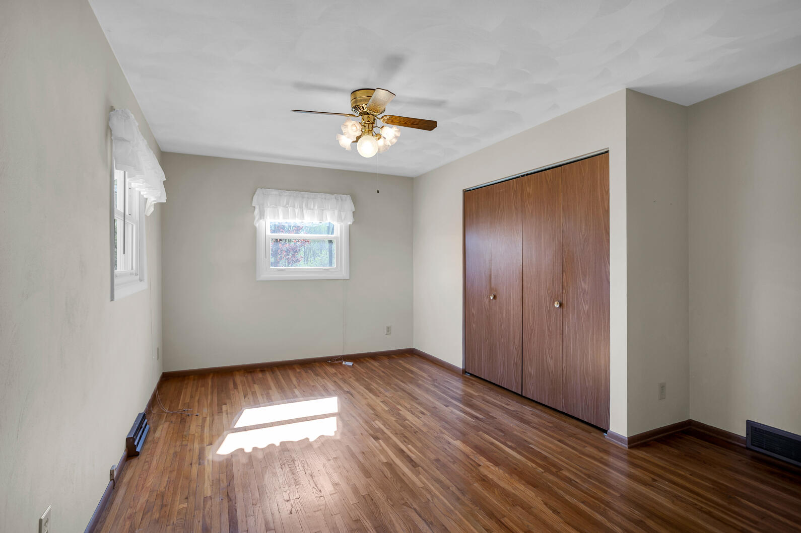 1744 Academy Road Adrian, MI 49221 - Photo 17 of 57 0N0A2805
