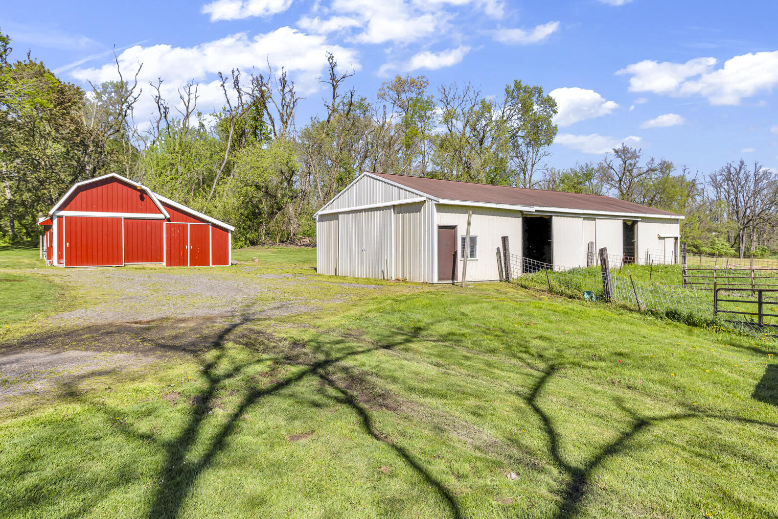 1744 Academy Road Adrian, MI 49221 - Photo 41 of 57 0N0A2859