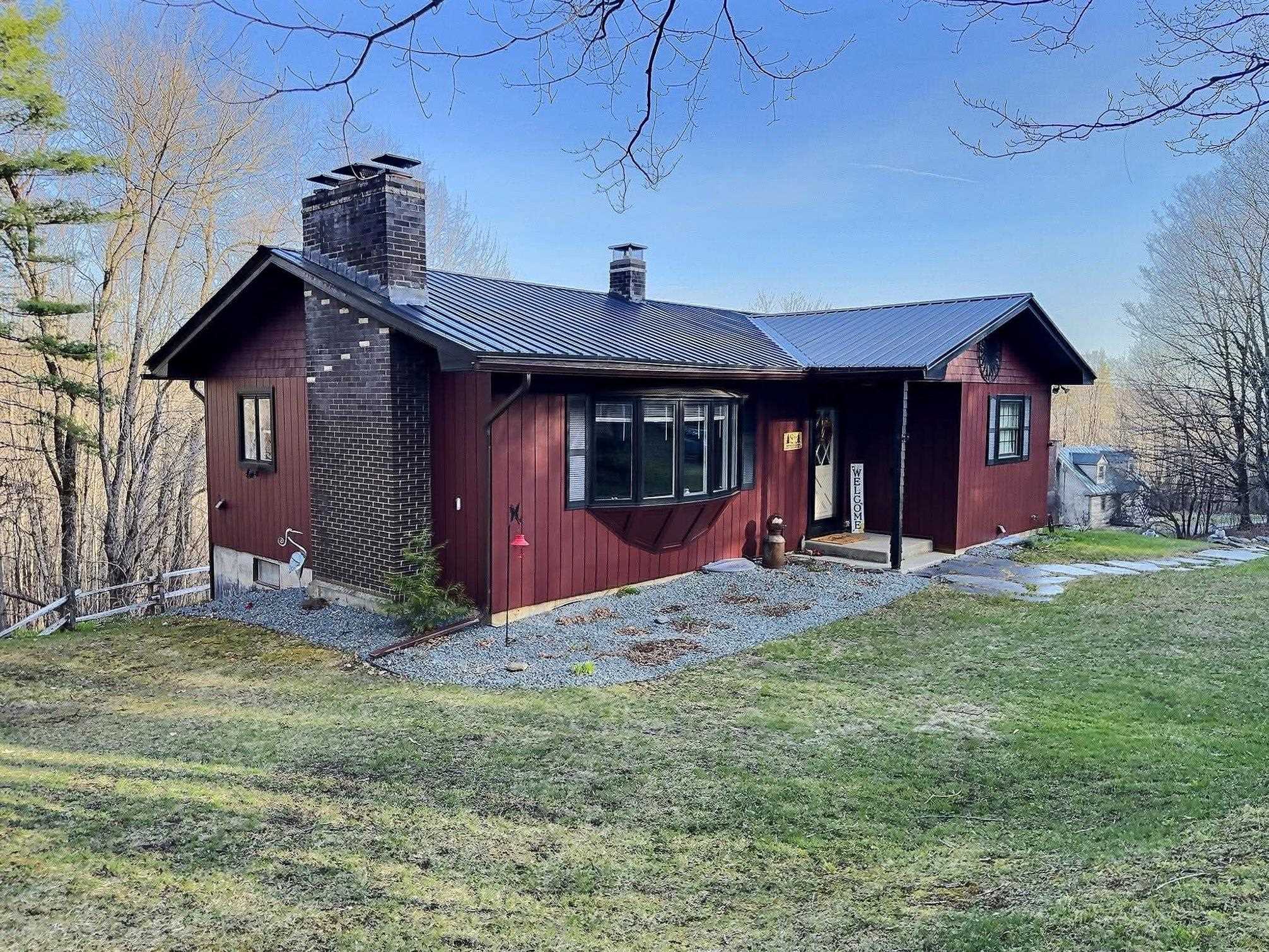 1568 Spaulding Road St. Johnsbury, VT 05819 - Photo 2 of 18