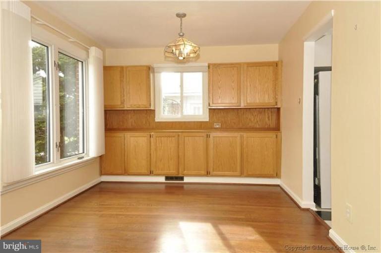512 Harding Drive Silver Spring, MD 20901 - Photo 6 of 28 a view of an empty room with a window