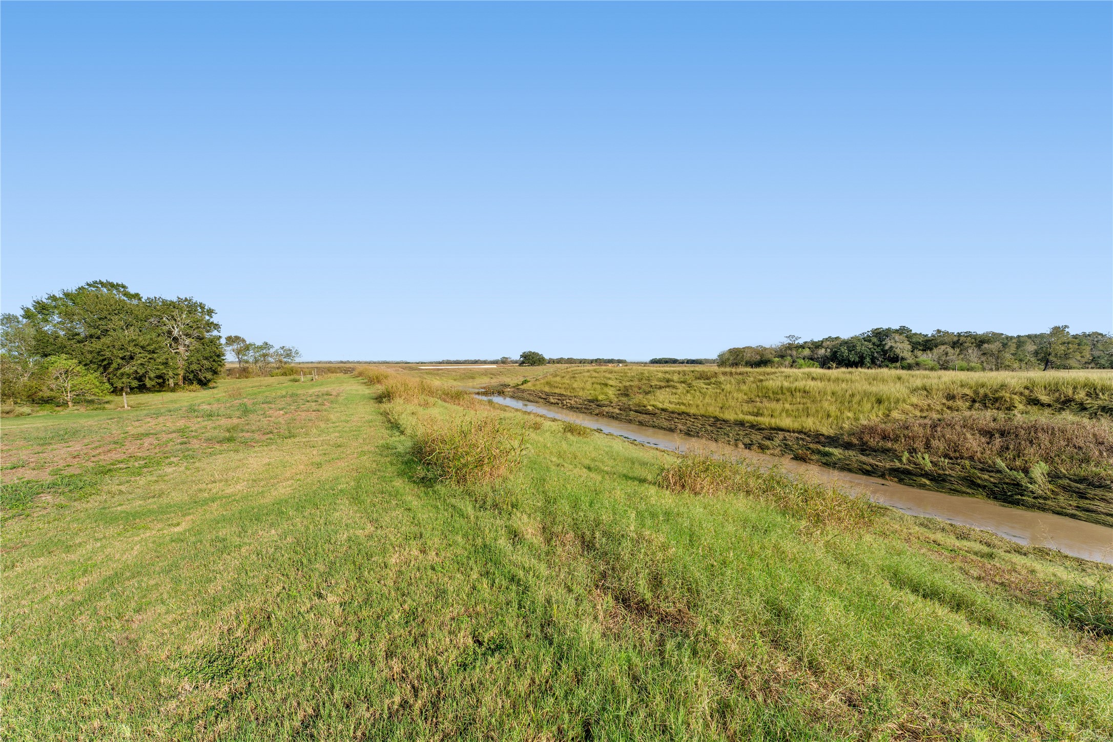 5621 Boothline Road Richmond, TX 77469 - Photo 20 of 26 a view of an ocean and beach