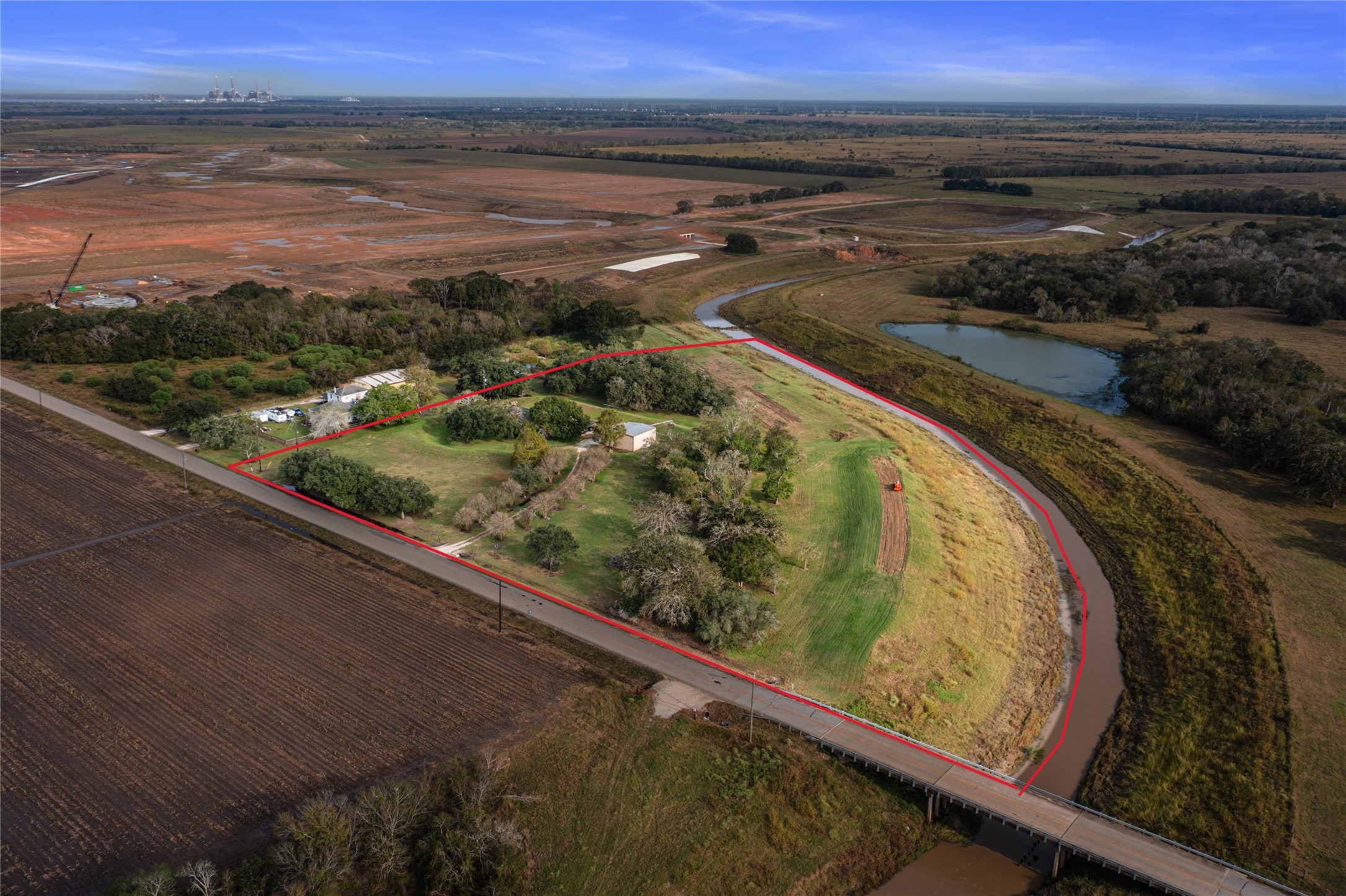 5621 Boothline Road Richmond, TX 77469 - Photo 6 of 26 a view of a lake from a balcony