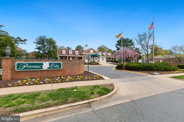 $2,200 | 724 Quince Orchard Boulevard, Unit 202, Gaithersburg, MD 20878