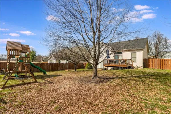 $349,900 | 1104 River Run Drive, Platte City, MO 64079