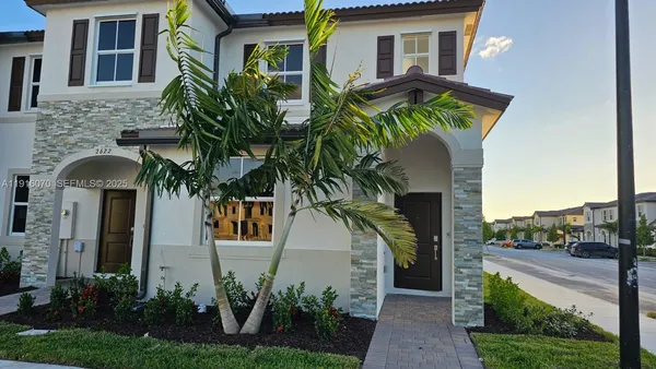 $2,600 | 2618 Southeast 27th Court, Unit 2618, Homestead, FL 33035