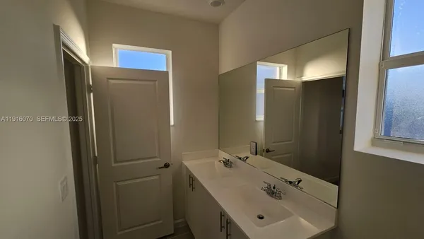 $2,600 | 2618 Southeast 27th Court, Unit 2618, Homestead, FL 33035