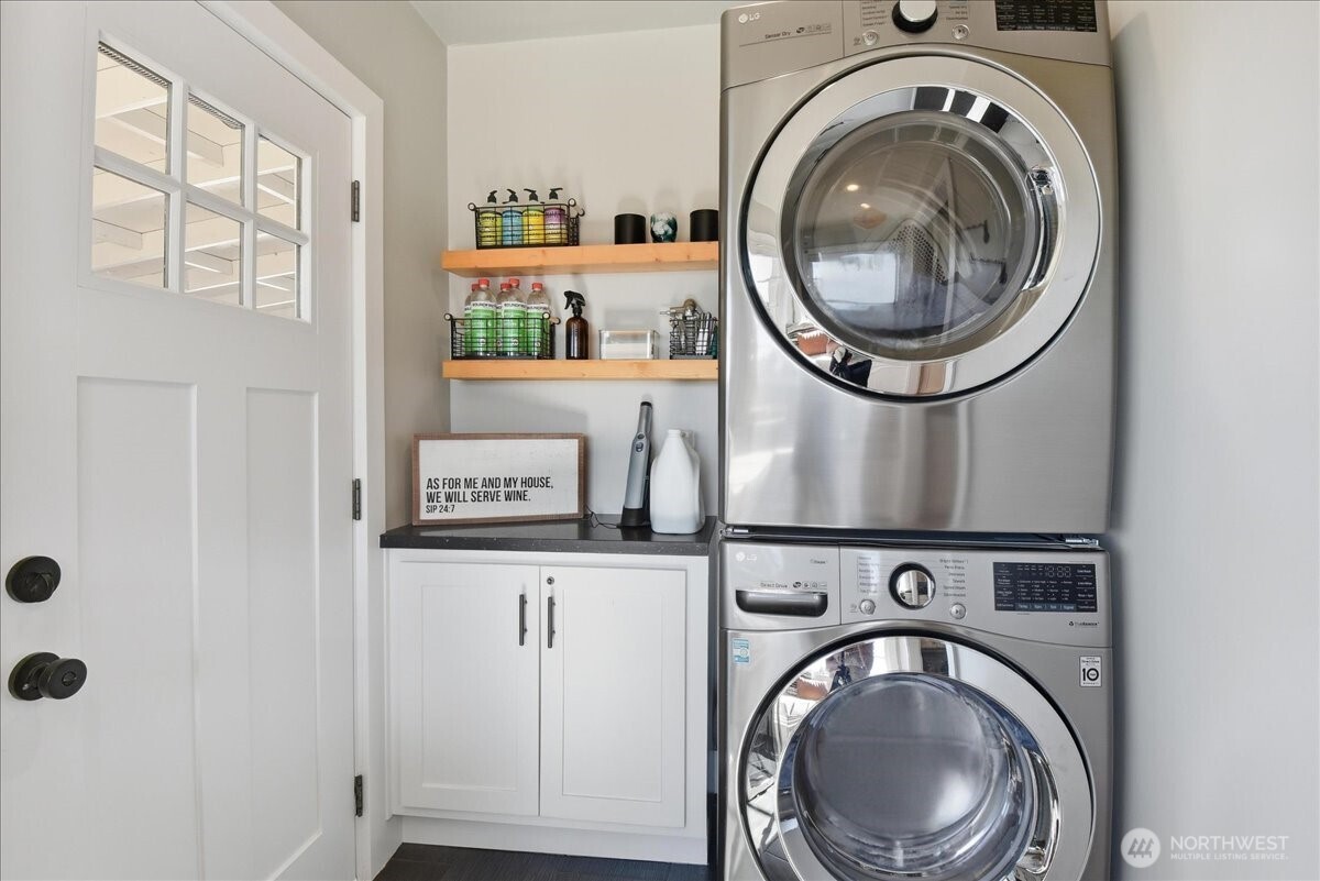 7130 Foster Slough Road Snohomish, WA 98290 - Photo 24 of 38 a view of washer and dryer in a utility room