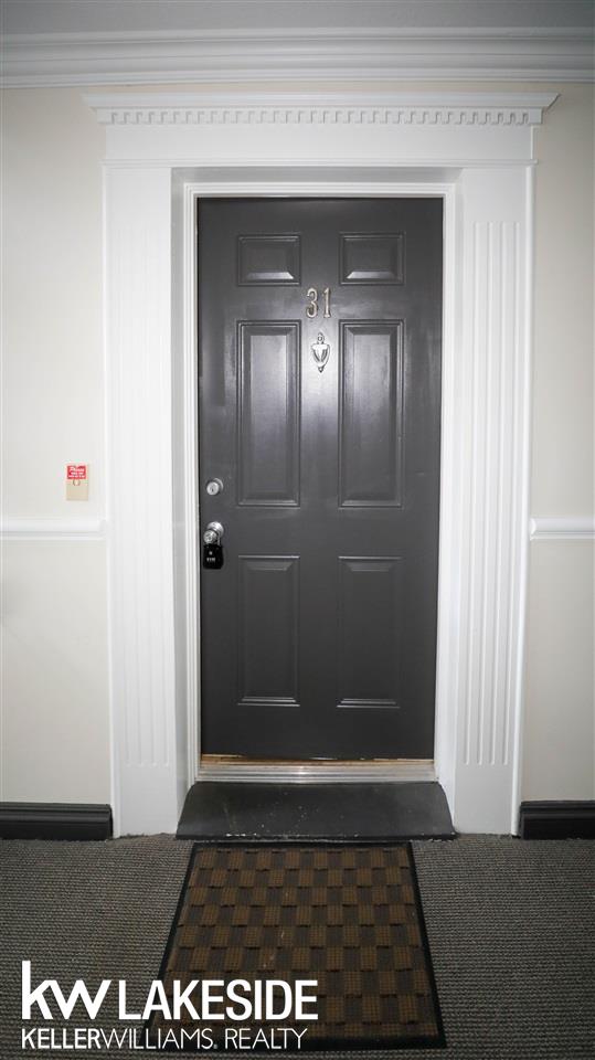 2309 Walton Boulevard, Unit 31 Rochester Hills, MI 48309 - Photo 3 of 23