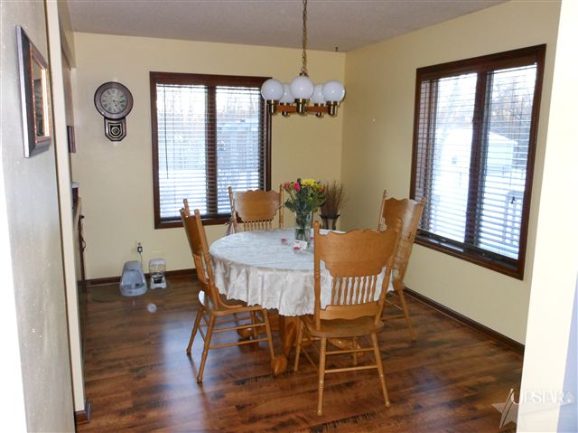 13230 Puff Road Fort Wayne, IN 46845 - Photo 11 of 21 Gallery Image 11