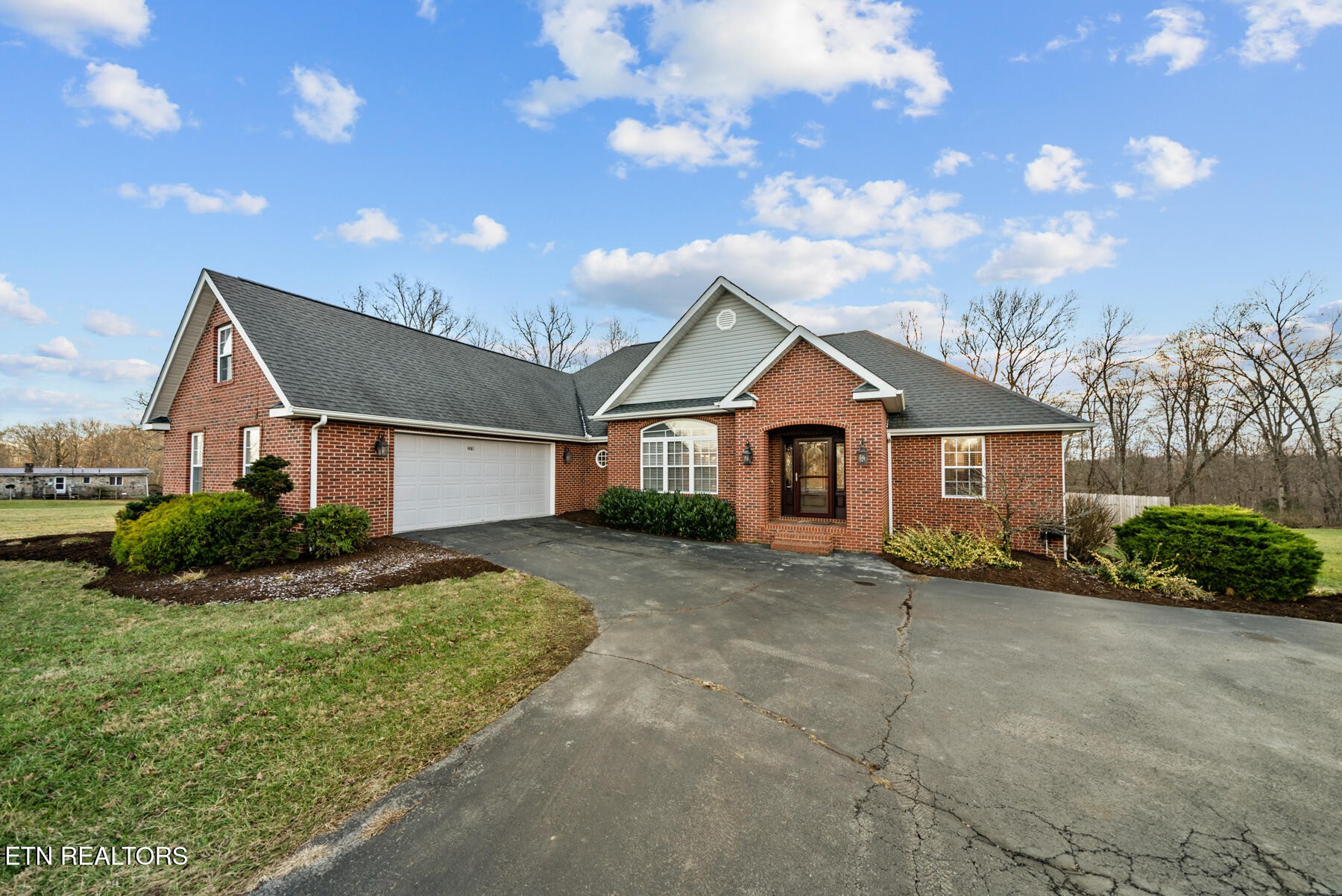 1378 Pow Camp Road Crossville, TN 38572 - Photo 51 of 59 a front view of house with yard and green space