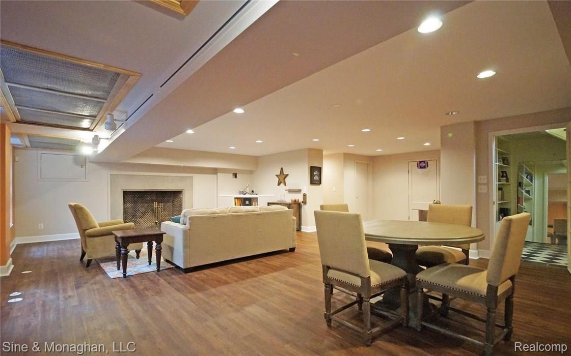 175 Ridge Road Grosse Pointe, MI 48236 - Photo 26 of 30 26.jpg