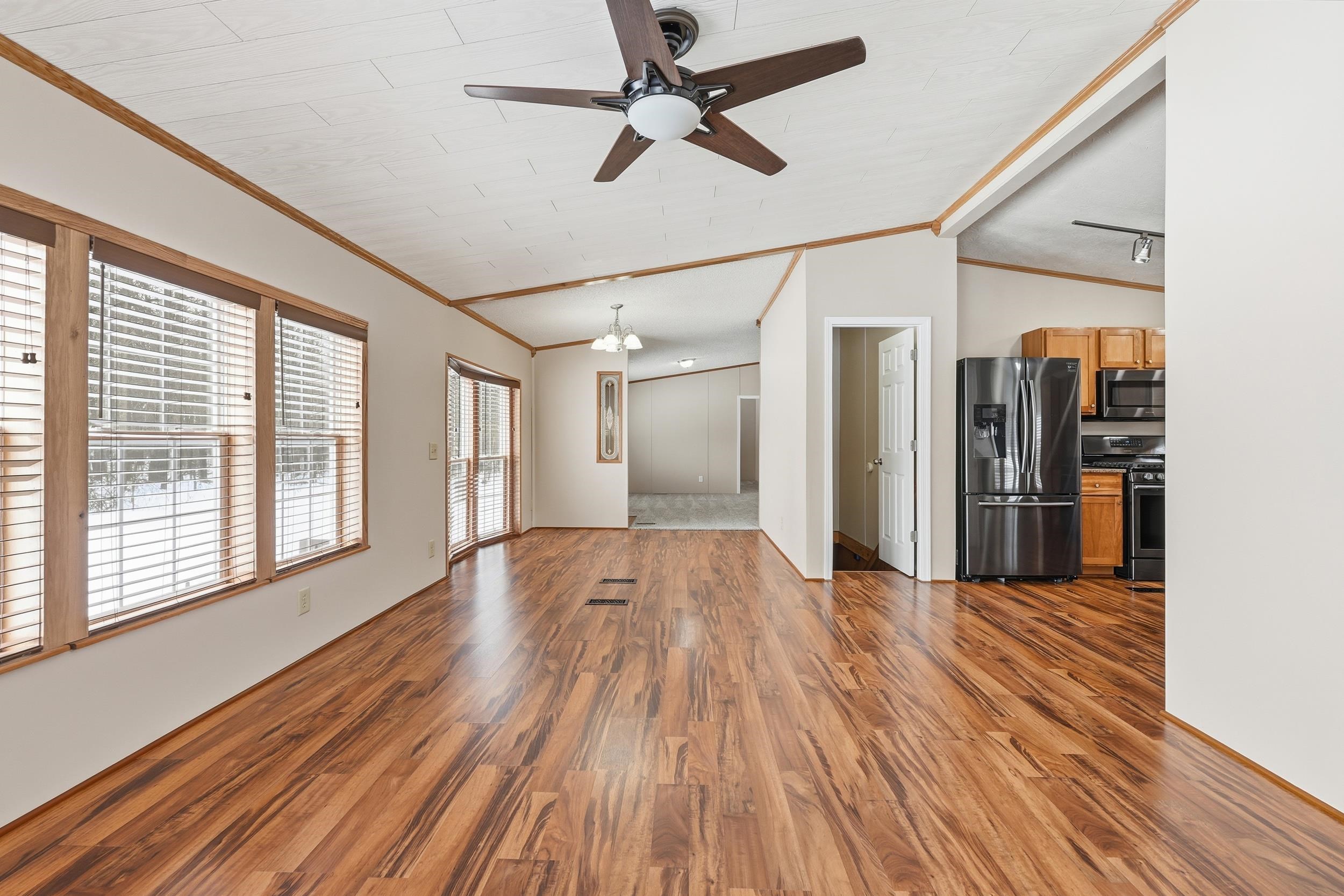 6517 South Meridian Road Pleasant Lake, IN 46779 - Photo 14 of 35